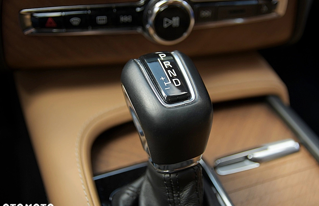 Volvo XC 90 cena 209900 przebieg: 94000, rok produkcji 2019 z Włoszczowa małe 781